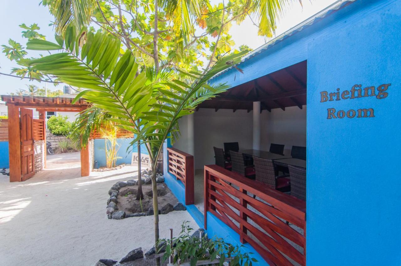 South Ari Dive Center Hotell Dhangethi Exteriör bild